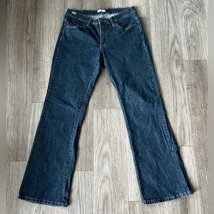 Lee boot cut low waist women’s jeans size 10 petite dark wash gently used